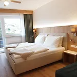 Sonnhof 4*